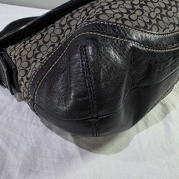 Vintage Coach F10926 Signature Soho Black Leather Buckle Y2K Flap Shoulder Bag. - Picture 9 of 14